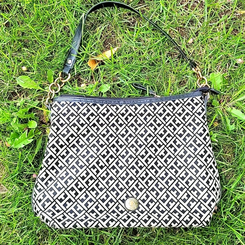 Vintage Tommy Hilfiger Shoulder Purse